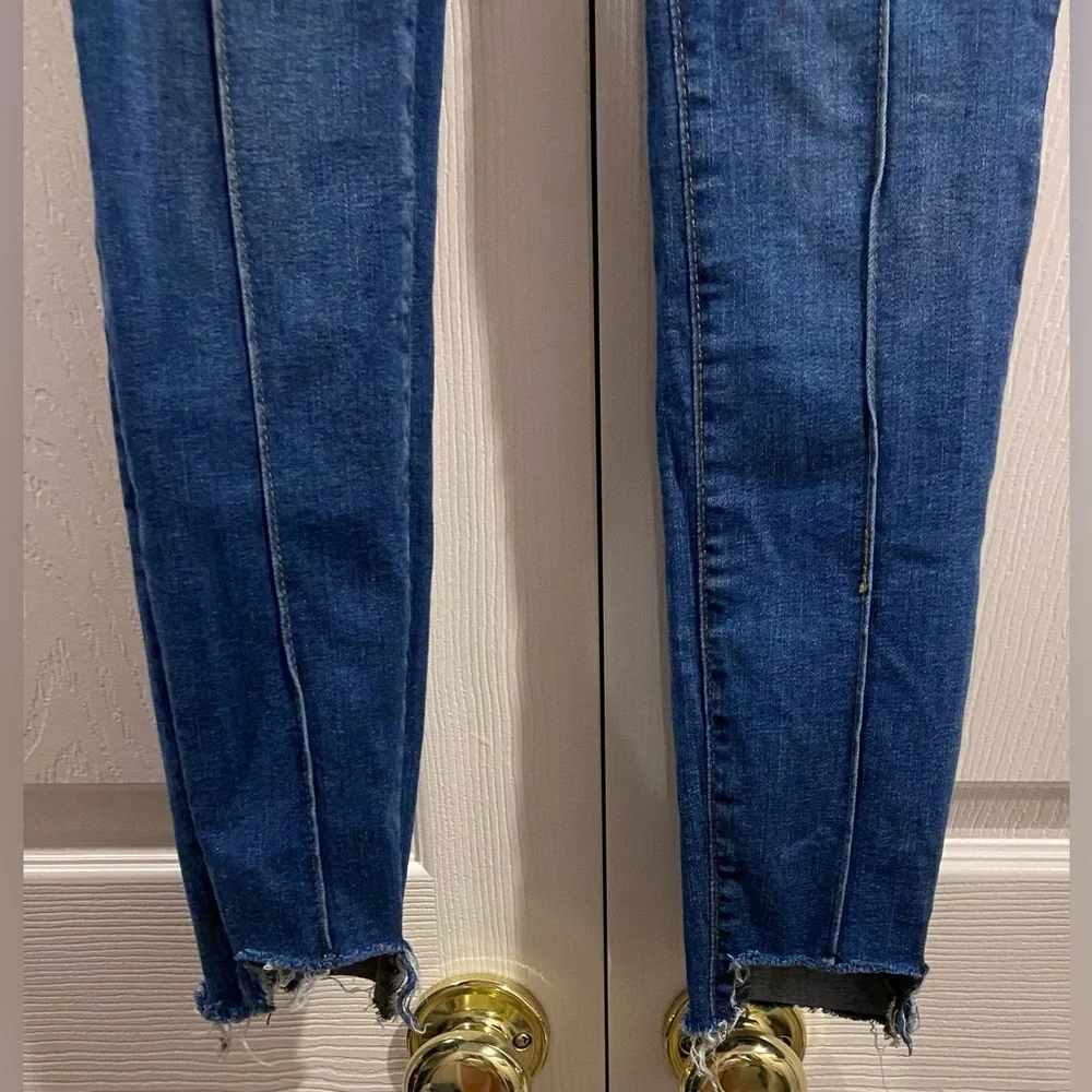 Free People Jeans, Women's Size 25, Blue, Denim, Frayed Bottoms